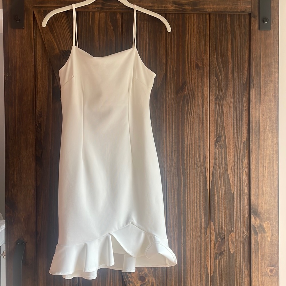 White fitted dress